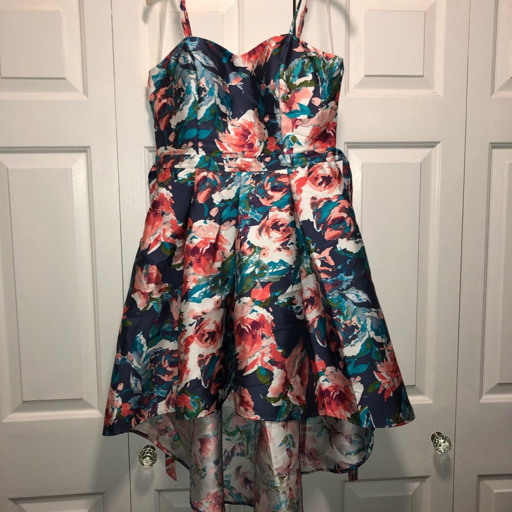 Like new hi low dress